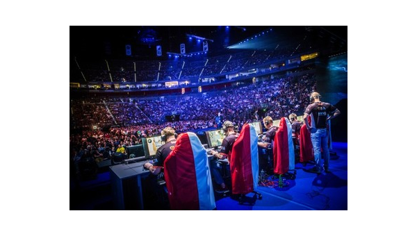 英雄联盟官网：全球电竞巨头的数字门户